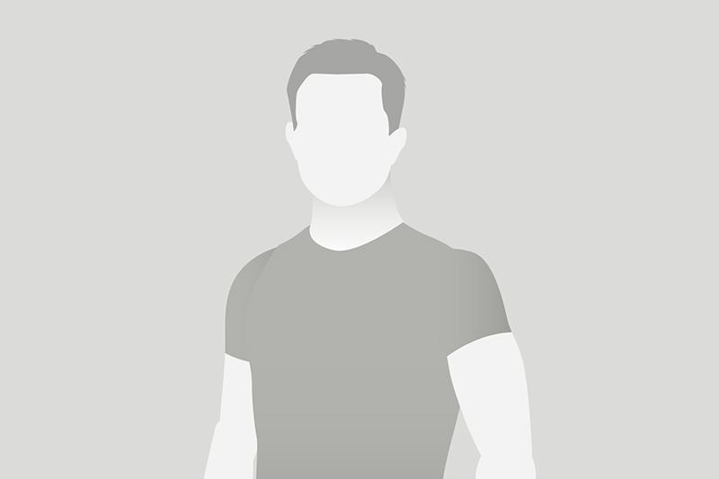 Schlichte Silhouette eines Mannes in t-shirts auf grauem Hintergrund. Gesicht und Details sind nicht erkennbar.