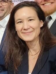 Gruppenzusammenkunft bei der Ehrung 'Sterne des Sports', mit mehreren Personen, darunter ein Tr&auml;ger des Preises.