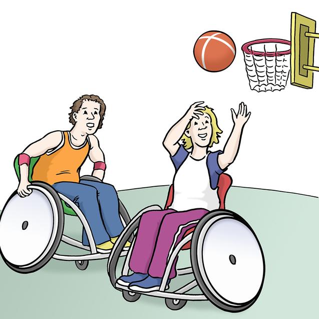 Zwei Personen im Rollstuhl spielen Basketball, w&auml;hrend ein Ball Richtung Korb geworfen wird.